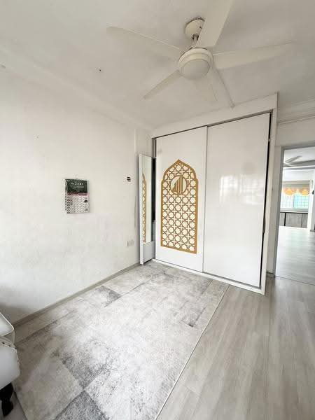 272 Tampines Street 22, 272 Tampines Street 22, Pasir Ris / Tampines, 4 Bedrooms, 1,851 sqft, HDB Flat For Sale, by Rusydi Yusoff, 500288038 - Bedroom - PropertyGuru.com.sg