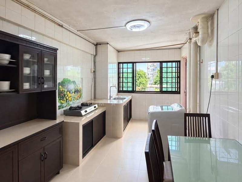 325 Clementi Avenue 5, 325 Clementi Avenue 5, Buona Vista / West Coast / Clementi New Town, 3 Bedrooms, 892 sqft, HDB Flat For Rent, by Norman Neo, 500288048 - Kitchen - PropertyGuru.com.sg