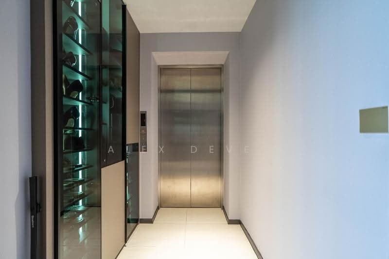 Riverfront Residences, 57 Hougang Avenue 7, Hougang / Punggol / Sengkang, 4 Bedrooms, 1,485 sqft, Condominium For Sale, by Alex Deven, 500288059 - Corridor - PropertyGuru.com.sg