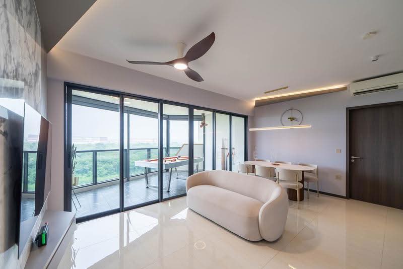 Riverfront Residences, 57 Hougang Avenue 7, Hougang / Punggol / Sengkang, 4 Bedrooms, 1,485 sqft, Condominium For Sale, by Alex Deven, 500288059 - Living Room - PropertyGuru.com.sg