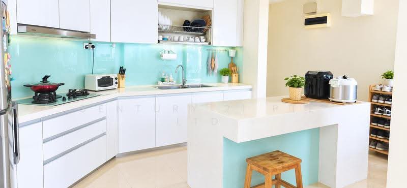 Lagoon View, 5000M Marine Parade Road, East Coast / Marine Parade, 3 Bedrooms, 1,647 sqft, Apartment For Sale, by CHUA LEE KIANG SERENA, 500288067 - Kitchen - PropertyGuru.com.sg