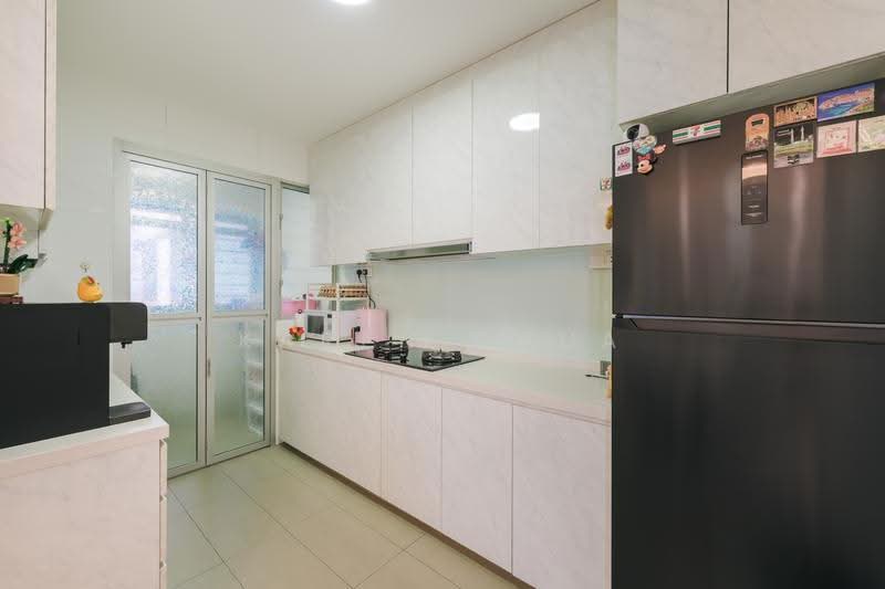 222C Bedok North Drive, 222C Bedok North Drive, Bedok / Upper East Coast, 3 Bedrooms, 990 sqft, HDB Flat For Sale, by Karen Chua, 500288080 - Kitchen - PropertyGuru.com.sg