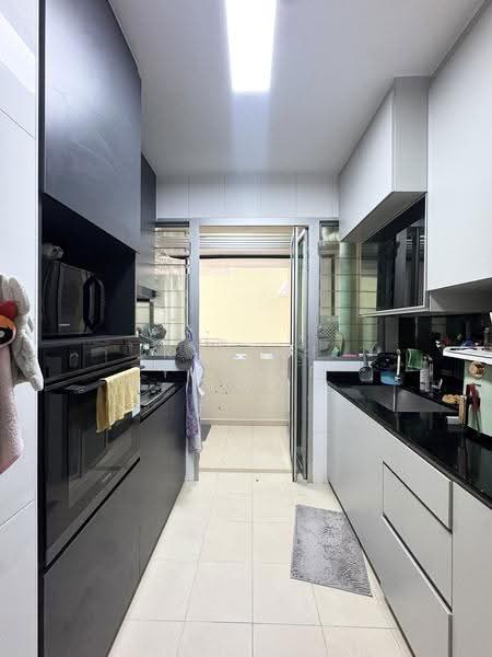 454 Fajar Road, 454 Fajar Road, Dairy Farm / Bukit Panjang / Choa Chu Kang, 2 Bedrooms, 731 sqft, HDB Flat For Sale, by Rusydi Yusoff, 500288085 - Kitchen - PropertyGuru.com.sg