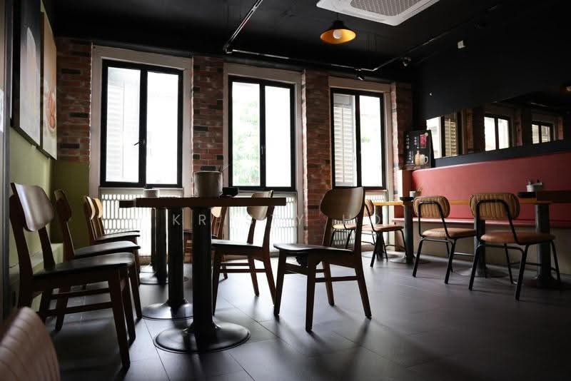 3.5 - Storey Conservation Shophouse for Rent | Telok Ayer Street | Ideal For F&B, Telok Ayer Street, Boat Quay / Raffles Place / Marina, 3,858 sqft, Food & Beverage For Rent, by Kristy Ho, 500288093 - Dining Room - CommercialGuru.com.sg