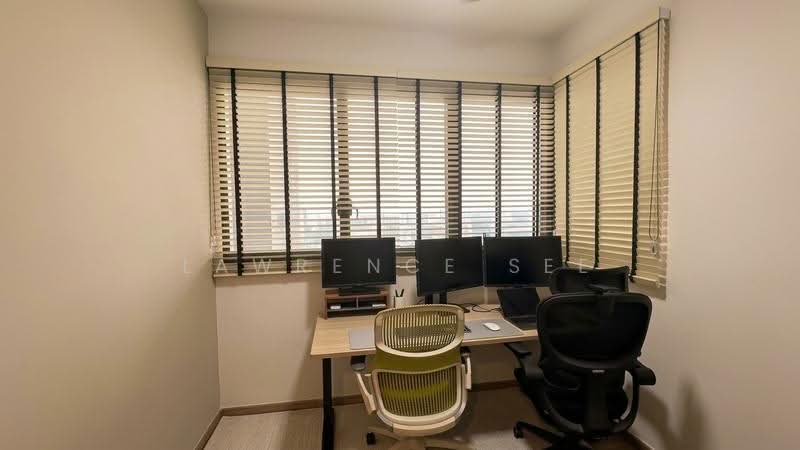 Penrose, 20 Sims Drive, Eunos / Geylang / Paya Lebar, 4 Bedrooms, 1,389 sqft, Condominium For Rent, by Lawrence See, 500288100 - Study - PropertyGuru.com.sg