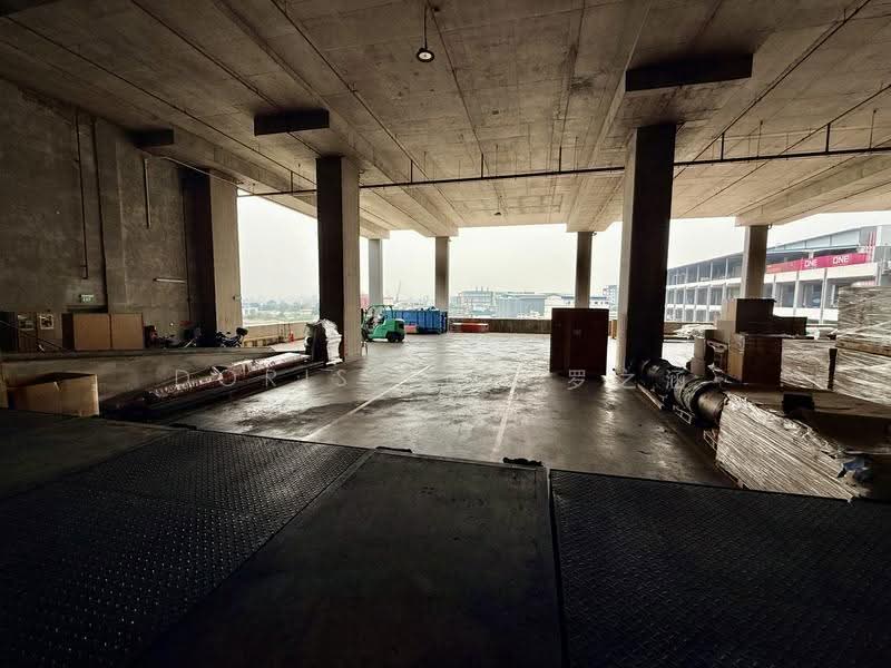 Ramp Up Corner Warehouse | 3 bays | 7.5m clear, Gul Ave/ Gul Circle/ Gul Cres/ Gul Way/ Pioneer, Boon Lay / Jurong / Tuas, 20,100 sqft, Warehouse For Rent, by Doris Luo 罗之涵, 500288108 - CommercialGuru.com.sg