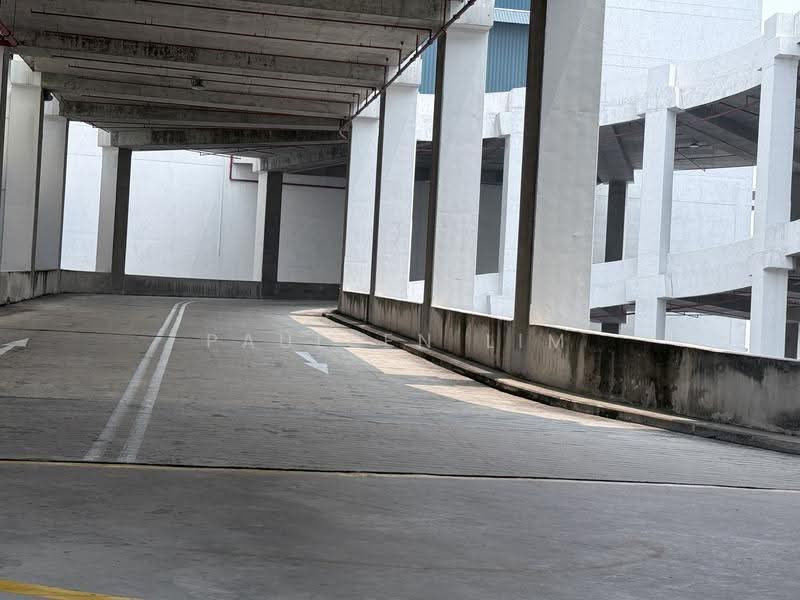 Penjuru Ramp Up Warehouse 9m Ceiling, Boon Lay / Jurong / Tuas, 82,000 sqft, Factory / Workshop (B2) For Rent, by Pauleen Lim, 500288113 - Car Park - CommercialGuru.com.sg