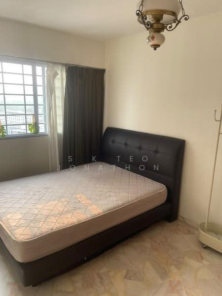 337 Clementi Avenue 2, 337 Clementi Avenue 2, Buona Vista / West Coast / Clementi New Town, Room Rental, 110 sqft, HDB Flat For Rent, by S K Teo Jonathon, 500288122 - Bedroom - PropertyGuru.com.sg