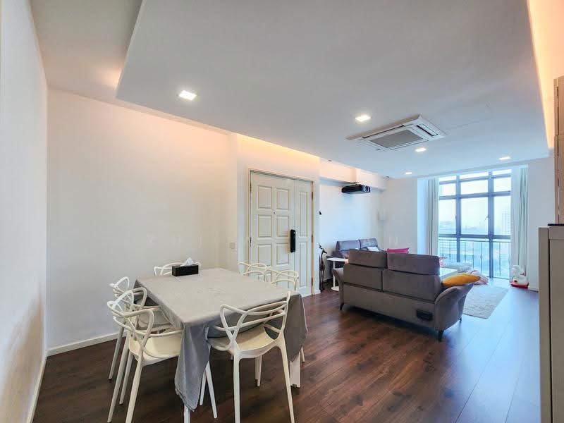 Mirage Tower, 80 Kim Seng Road, Orchard / River Valley, 2 Bedrooms, 958 sqft, Condominium For Sale, by Zhi Wei Tan, 500288124 - Living Room - PropertyGuru.com.sg