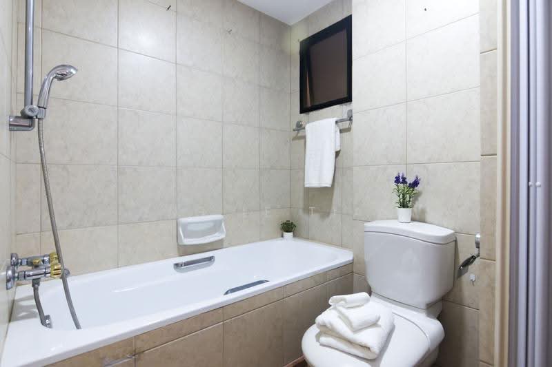 Heritage View, 10 Dover Rise, Buona Vista / West Coast / Clementi New Town, Room Rental, 250 sqft, Condominium For Rent, by Eng Le Tian, 500288131 - Bathroom - PropertyGuru.com.sg