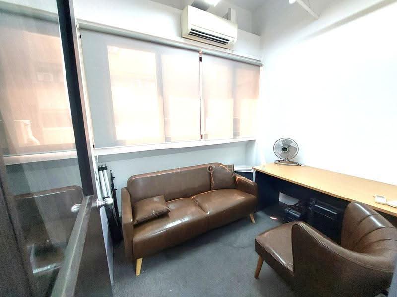 Tong Lee Building, 35 Kallang Pudding Road, Macpherson / Potong Pasir, 2,822 sqft, Light Industrial (B1) For Rent, by John Chia, 500288135 - Interior - CommercialGuru.com.sg
