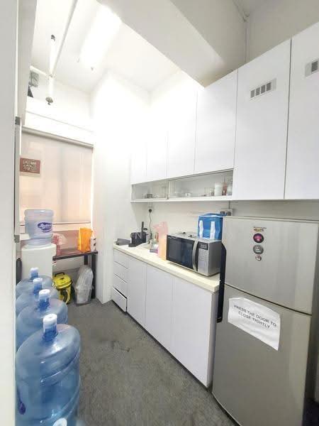 Tong Lee Building, 35 Kallang Pudding Road, Macpherson / Potong Pasir, 2,821 sqft, Light Industrial (B1) For Rent, by John Chia, 500288143 - Kitchen - CommercialGuru.com.sg