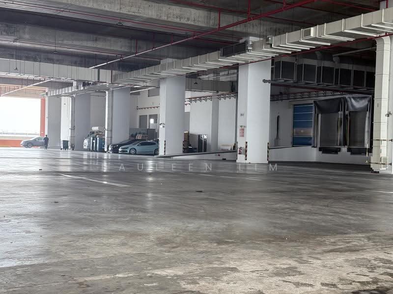 Pioneer Ramp Up, 8m ceiling, 20KN/M2, Boon Lay / Jurong / Tuas, 38,000 sqft, Factory / Workshop (B2) For Rent, by Pauleen Lim, 500288144 - Car Park - CommercialGuru.com.sg