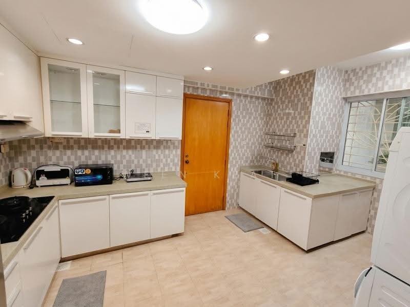 Guilin View, 20 Bukit Batok Street 52, Dairy Farm / Bukit Panjang / Choa Chu Kang, Room Rental, 1,300 sqft, Condominium For Rent, by Ween Keat, 500288150 - Kitchen - PropertyGuru.com.sg