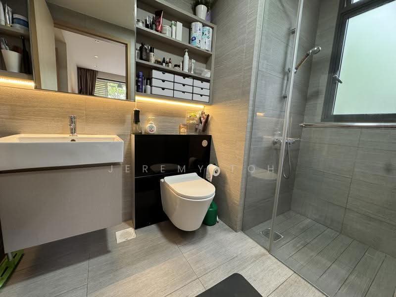 Parc Life, 27 Sembawang Crescent, Sembawang / Yishun, 4 Bedrooms, 1,291 sqft, Condominium For Sale, by Jeremy Toh, 500288153 - Bathroom - PropertyGuru.com.sg