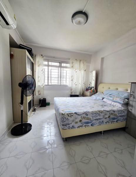 384 Tampines Street 32, 384 Tampines Street 32, Pasir Ris / Tampines, 4 Bedrooms, 1,453 sqft, HDB Flat For Sale, by Kenny Oon, 500288159 - Bedroom - PropertyGuru.com.sg