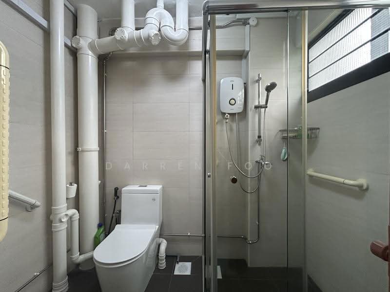 622 Ang Mo Kio Avenue 9, 622 Ang Mo Kio Avenue 9, Ang Mo Kio / Bishan / Thomson, 3 Bedrooms, 121 sqft, HDB Flat For Rent, by Darren Foo, 500288165 - Bathroom - PropertyGuru.com.sg