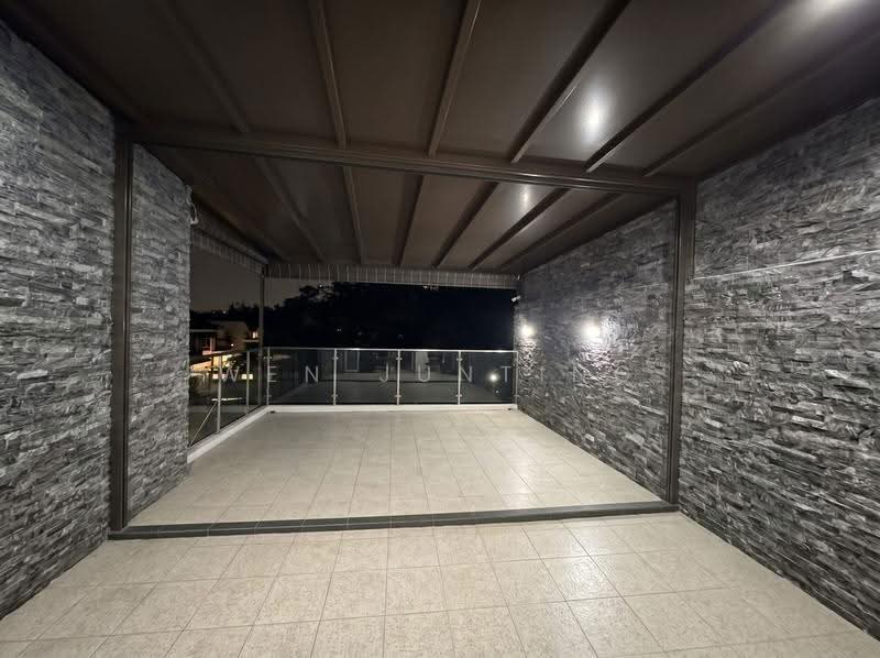 Tai Hwan Park, Tai Hwan Drive, Hougang / Punggol / Sengkang, 7 Bedrooms, 15,000 sqft, Terraced House For Sale, by Wen Junting, 500288172 - Balcony - PropertyGuru.com.sg