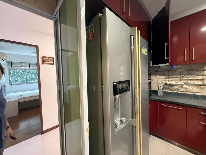 94C Bedok North Avenue 4, 94C Bedok North Avenue 4, Bedok / Upper East Coast, 4 Bedrooms, 1,593 sqft, HDB Flat For Rent, by Rainie Ang, 500288175 - Kitchen - PropertyGuru.com.sg