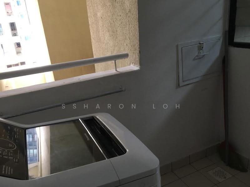Simsville, 4 Geylang East Avenue 2, Eunos / Geylang / Paya Lebar, 2 Bedrooms, 986 sqft, Condominium For Sale, by Ssharon Loh, 500288176 - PropertyGuru.com.sg