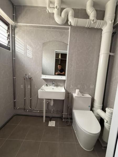 479 Pasir Ris Drive 4, 479 Pasir Ris Drive 4, Pasir Ris / Tampines, 3 Bedrooms, 1,200 sqft, HDB Flat For Rent, by Salam Karim, 500288178 - Bathroom - PropertyGuru.com.sg