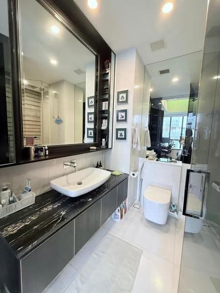 The Cape, 25 Amber Road, East Coast / Marine Parade, 1 Bedroom, 581 sqft, Apartment For Sale, by Jude Teem, 500288188 - Bathroom - PropertyGuru.com.sg