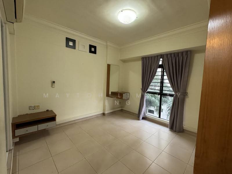 298A Compassvale Street, 298A Compassvale Street, Hougang / Punggol / Sengkang, 3 Bedrooms, 1,227 sqft, HDB Flat For Sale, by Maytoh Lim Lay Peng, 500288189 - PropertyGuru.com.sg