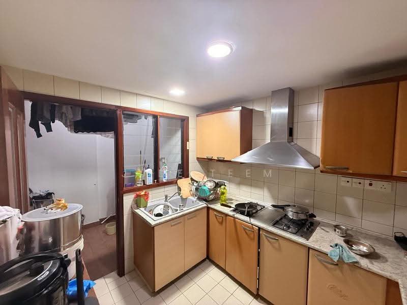 Carissa Park Condo, 4 Flora Drive, Changi Airport / Changi Village, 2 Bedrooms, 1,001 sqft, Condominium For Sale, by Jude Teem, 500288193 - Kitchen - PropertyGuru.com.sg