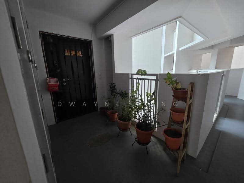 445B Fernvale Road, 445B Fernvale Road, Seletar / Yio Chu Kang, 2 Bedrooms, 721 sqft, HDB Flat For Sale, by Dwayne Wong, 500288203 - Entrance - PropertyGuru.com.sg