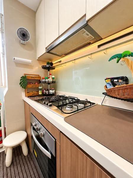 Watercolours, 25 Pasir Ris Link, Pasir Ris / Tampines, 3 Bedrooms, 958 sqft, Executive Condominium For Sale, by Noor Abdul, 500288218 - Kitchen - PropertyGuru.com.sg