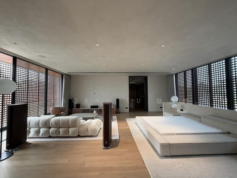 Brand New Bungalow | Garlick Avenue GCBA | D10, Garlick Avenue, Tanglin / Holland / Bukit Timah, 7 Bedrooms, 15,000 sqft, Bungalow House For Sale, by Deborah Lu 陆滢滢, 500288239 - Master Bedroom - PropertyGuru.com.sg