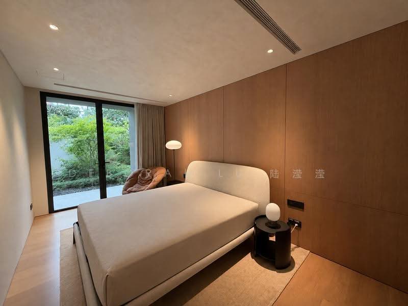 Brand New Bungalow | Garlick Avenue GCBA | D10, Garlick Avenue, Tanglin / Holland / Bukit Timah, 7 Bedrooms, 15,000 sqft, Bungalow House For Sale, by Deborah Lu 陆滢滢, 500288239 - Bedroom - PropertyGuru.com.sg