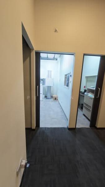 Novena Medical Center, 10 Sinaran Drive, Newton / Novena, 904 sqft, Medical For Rent, by Pearlyn Tan, 500288240 - Interior - CommercialGuru.com.sg