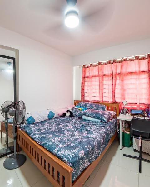 453A Bukit Batok West Avenue 6, 453A Bukit Batok West Avenue 6, Dairy Farm / Bukit Panjang / Choa Chu Kang, 3 Bedrooms, 1,238 sqft, HDB Flat For Sale, by Jomaine Chua, 500288249 - Bedroom - PropertyGuru.com.sg