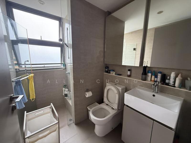 Waterwoods, 19 Punggol Field Walk, Hougang / Punggol / Sengkang, 5 Bedrooms, 1,701 sqft, Condominium For Sale, by Allan Chong, 500288253 - Bathroom - PropertyGuru.com.sg