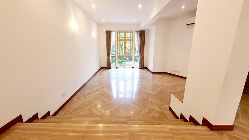 Orange Regency, 101 Fernhill Road, Tanglin / Holland / Bukit Timah, 4 Bedrooms, 1,776 sqft, Apartment For Rent, by David Yu, 500288292 - PropertyGuru.com.sg