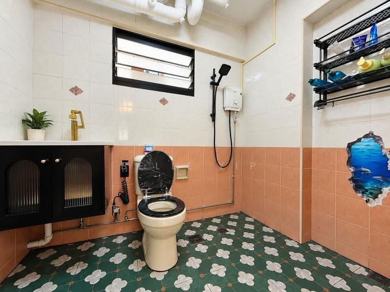 684B Jurong West Street 64, 684B Jurong West Street 64, Boon Lay / Jurong / Tuas, Room Rental, 1,195 sqft, HDB Flat For Rent, by Belle Yip, 500288307 - Bathroom - PropertyGuru.com.sg