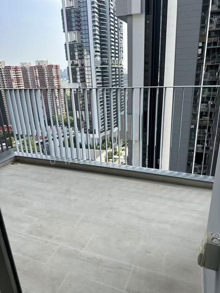 Alex Residences, 28 Alexandra View, Alexandra / Commonwealth, 2 Bedrooms, 657 sqft, Apartment For Rent, by Owen Chen, 500288318 - Balcony - PropertyGuru.com.sg