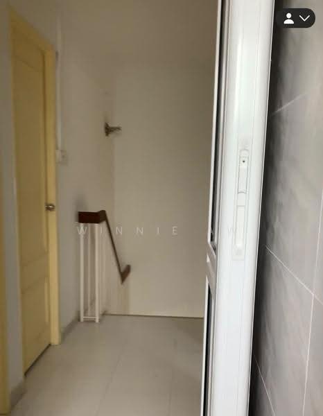 418 Serangoon Central, 418 Serangoon Central, Hougang / Punggol / Sengkang, Room Rental, 200 sqft, HDB Flat For Rent, by Winnie Aw, 500288329 - Corridor - PropertyGuru.com.sg