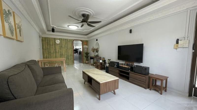 126 Pending Road, 126 Pending Road, Dairy Farm / Bukit Panjang / Choa Chu Kang, 3 Bedrooms, 1,109 sqft, HDB Flat For Sale, by Danial Azhar, 500288330 - Living Room - PropertyGuru.com.sg