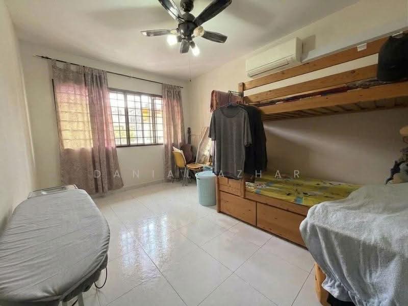 126 Pending Road, 126 Pending Road, Dairy Farm / Bukit Panjang / Choa Chu Kang, 3 Bedrooms, 1,109 sqft, HDB Flat For Sale, by Danial Azhar, 500288330 - Bedroom - PropertyGuru.com.sg