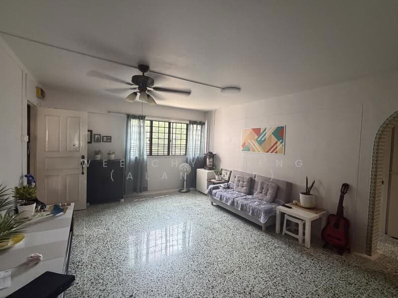512 West Coast Drive, 512 West Coast Drive, Buona Vista / West Coast / Clementi New Town, Room Rental, 150 sqft, HDB Flat For Rent, by Wee Chye Heng (Alan Wee), 500288342 - Living Room - PropertyGuru.com.sg