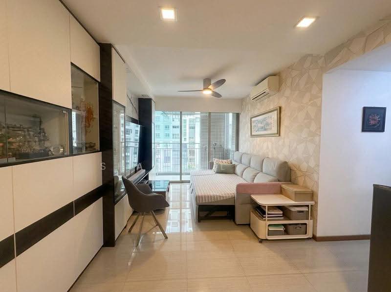 FLO Residence, 7 Punggol Field Walk, Hougang / Punggol / Sengkang, 3 Bedrooms, 936 sqft, Condominium For Sale, by Shanel Liew, 500288348 - Living Room - PropertyGuru.com.sg