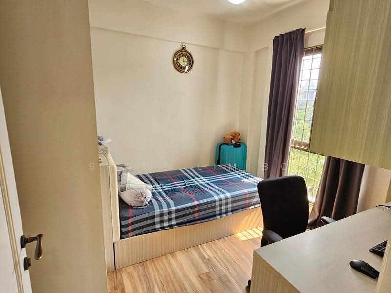 Parkview Apartments, 1 Bukit Batok Street 25, Dairy Farm / Bukit Panjang / Choa Chu Kang, 3 Bedrooms, 1,130 sqft, Apartment For Sale, by Shawn Lim BC, 500288356 - Bedroom - PropertyGuru.com.sg