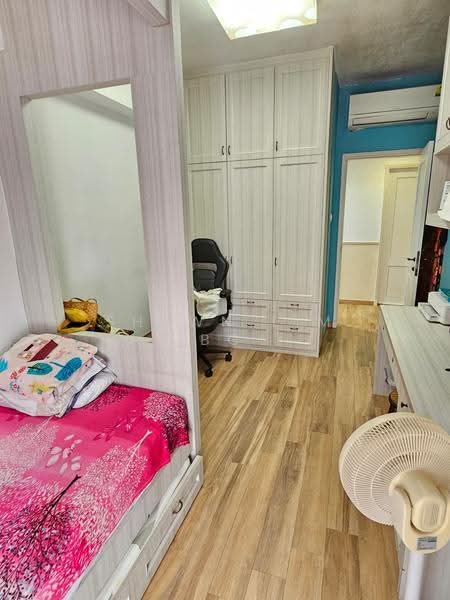 Parkview Apartments, 1 Bukit Batok Street 25, Dairy Farm / Bukit Panjang / Choa Chu Kang, 3 Bedrooms, 1,130 sqft, Apartment For Sale, by Shawn Lim BC, 500288356 - Bedroom - PropertyGuru.com.sg