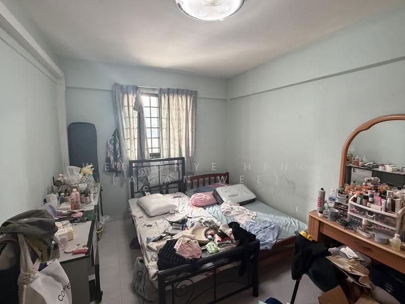 325 Clementi Avenue 5, 325 Clementi Avenue 5, Buona Vista / West Coast / Clementi New Town, 3 Bedrooms, 893 sqft, HDB Flat For Rent, by Wee Chye Heng (Alan Wee), 500288360 - Bedroom - PropertyGuru.com.sg