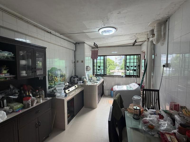 325 Clementi Avenue 5, 325 Clementi Avenue 5, Buona Vista / West Coast / Clementi New Town, 3 Bedrooms, 893 sqft, HDB Flat For Rent, by Wee Chye Heng (Alan Wee), 500288360 - Kitchen - PropertyGuru.com.sg
