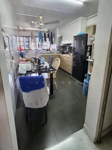 531 Jurong West Street 52, 531 Jurong West Street 52, Boon Lay / Jurong / Tuas, 2 Bedrooms, 722 sqft, HDB Flat For Sale, by Ivy Yong, 500288396 - Kitchen - PropertyGuru.com.sg