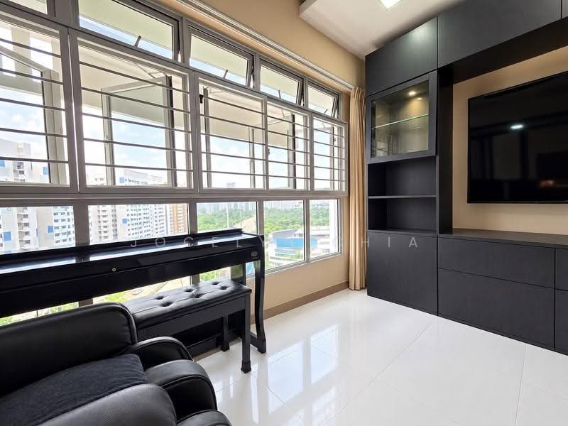 326A Anchorvale Road, 326A Anchorvale Road, Hougang / Punggol / Sengkang, 3 Bedrooms, 990 sqft, HDB Flat For Sale, by Jocelyn Chia, 500288398 - Living Room - PropertyGuru.com.sg