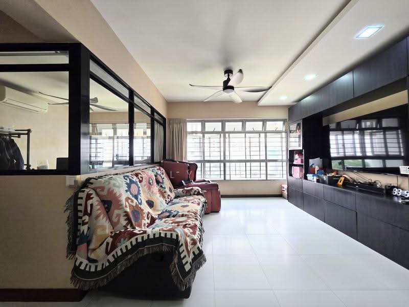 326A Anchorvale Road, 326A Anchorvale Road, Hougang / Punggol / Sengkang, 3 Bedrooms, 990 sqft, HDB Flat For Sale, by Jocelyn Chia, 500288398 - Living Room - PropertyGuru.com.sg